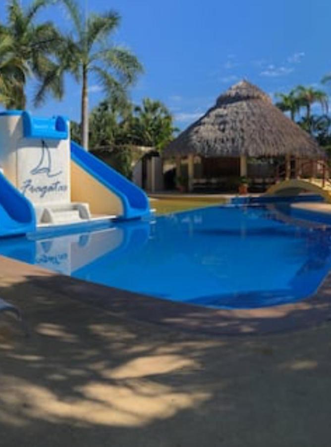 Residencial Fragatas Ixtapa Apartamento Zihuatanejo Exterior foto